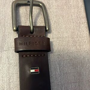 Tommy Hilfiger 1-1/4” wide brown leather belt with brass buckle